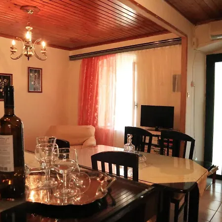 Stathis & Maria's Traditional House Katokhórion