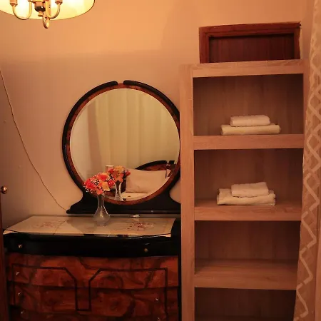 Stathis & Maria's Traditional House